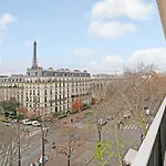 Spacious Apartment - 3Br-8P - Eiffel Tower