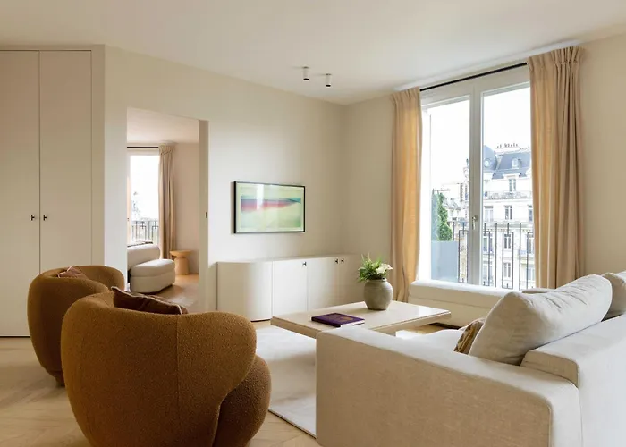 Spacious Apartment - 3Br-8P - Eiffel Tower