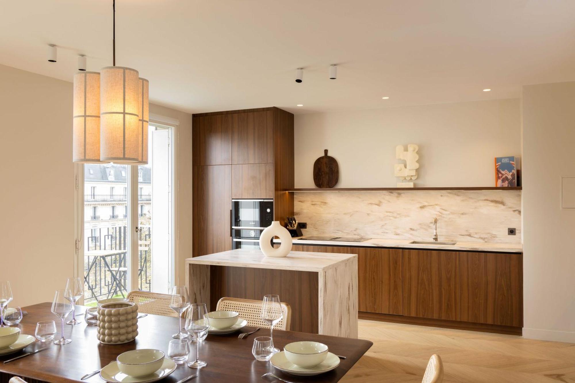 Spacious - 3br-8p - Eiffel Tower Appartement Parijs