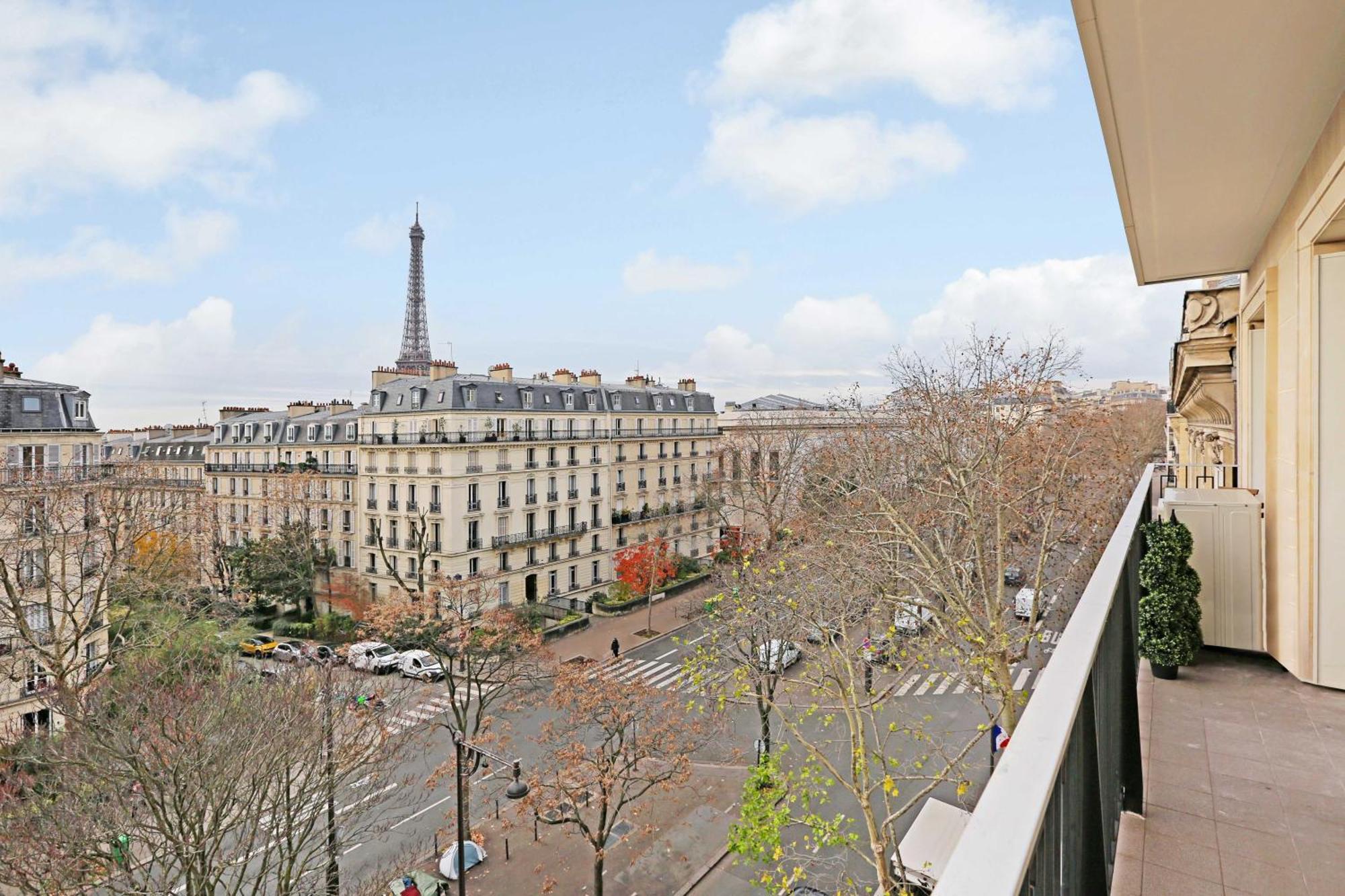Spacious - 3br-8p - Eiffel Tower